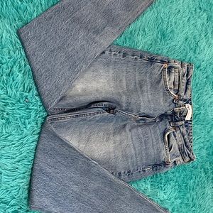 These jeans are from zara and i like them but not on me